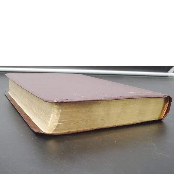 New International Version Holy Bible Reference Zondervan 1988 - Picture 4 of 11